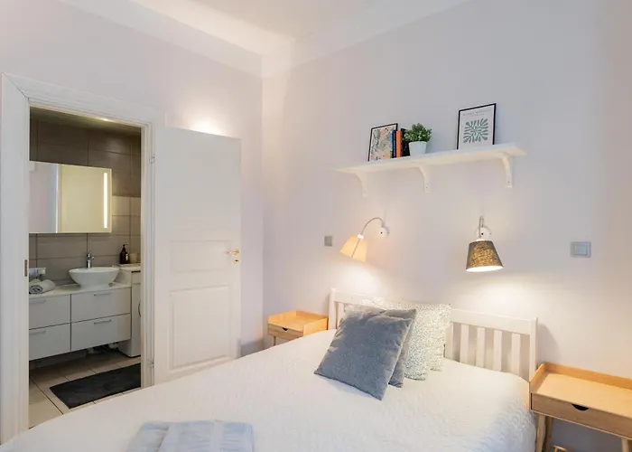 Modern Apartment In Old Town